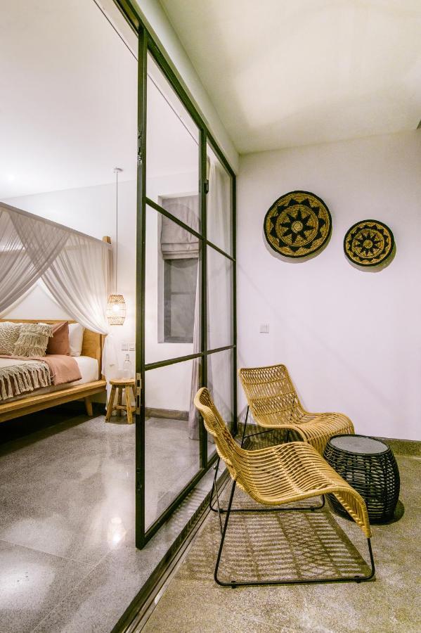 Villa Soho- Luxury & Indulgence - Close To Finns Beach Club Canggu  Bagian luar foto